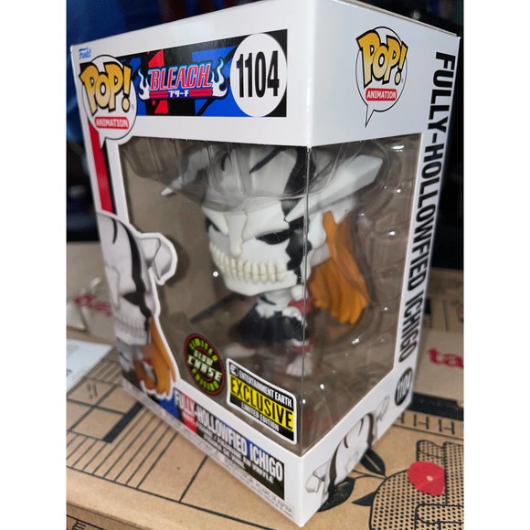 Funko Pop! Bleach - Fully-Hollowfied Ichigo (Glow Chase) - Picture 3 of 10